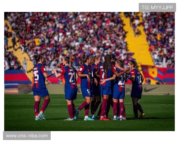 巴萨女足夺冠纪念品销量创新高，俱乐部女性商品线扩张