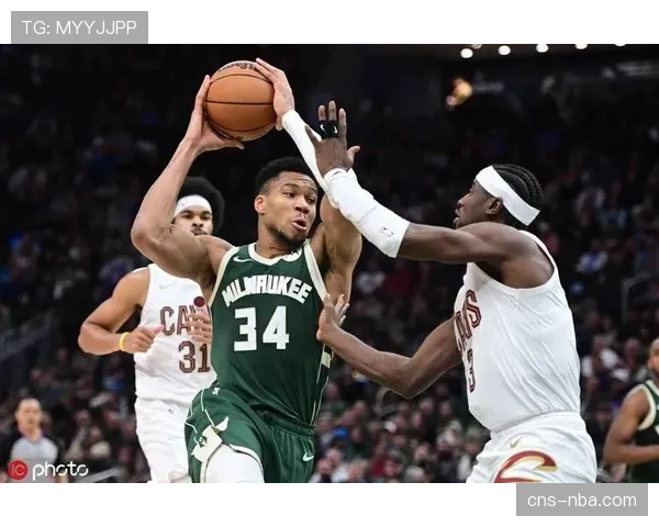 雄鹿118-116险胜骑士，字母哥缺阵情况下罗林斯21分9篮板